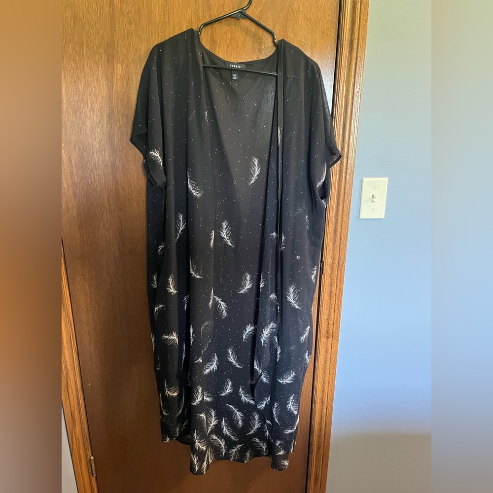 Black Torrid Kimono Size 1/2